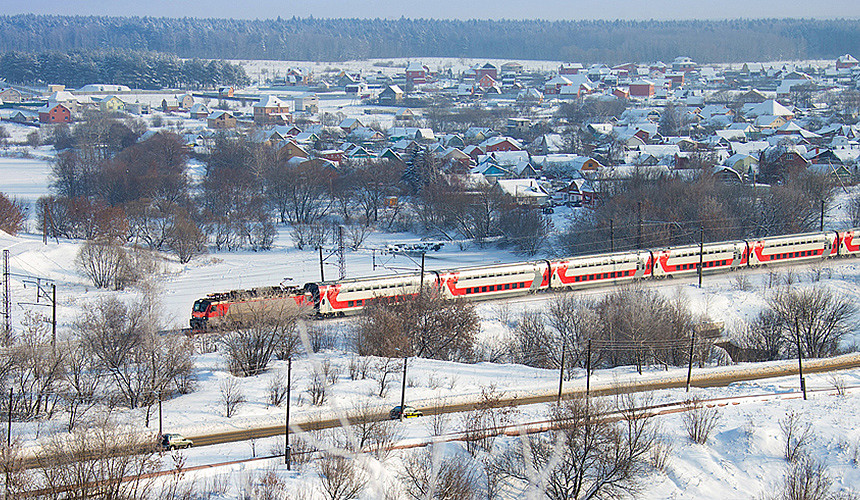 Туристы раскупили места на предновогодние поезда в Карелию