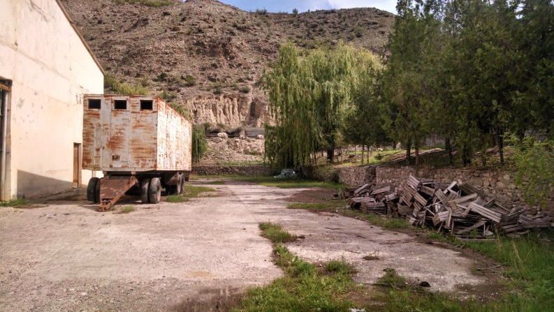 Глэмпинг в Дагестане: на месте консервного завода поставят пятизвездочные палатки