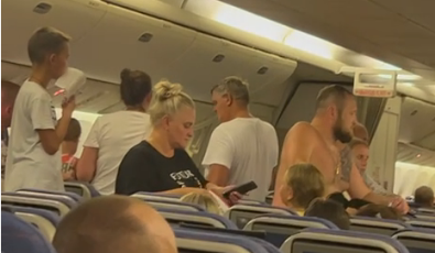 Пассажирка Red Wings рассказала подробности перелета из Антальи в Москву