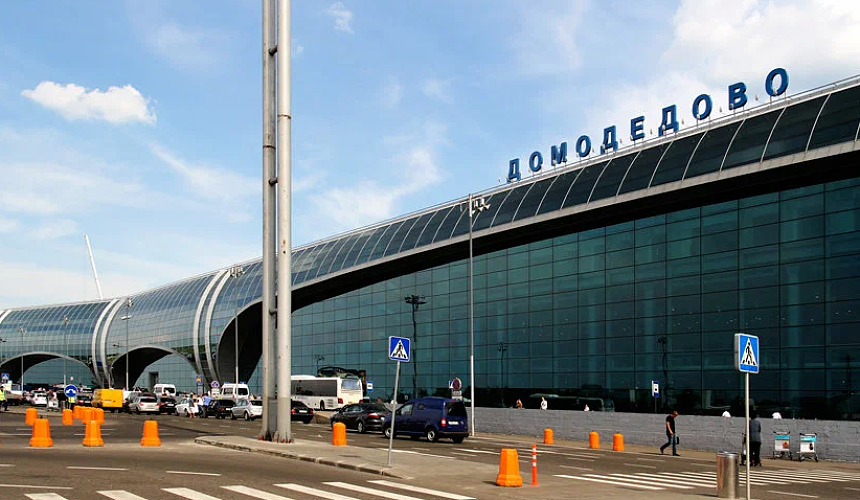 Аэропорты Домодедово и Внуково: что известно о последствиях ночной атаки беспилотников на Москву