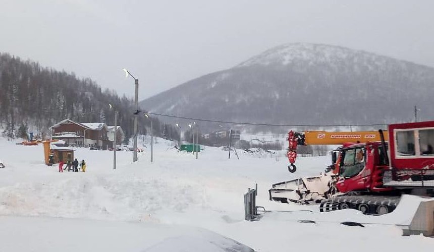 Почему в Хакасии погибли туристы на снегоходах