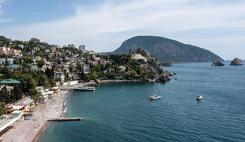 Отели Крыма готовы взять на работу более 2 тысяч специалистов перед началом сезона